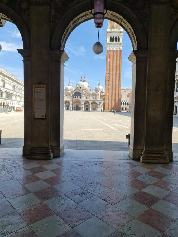 Friendly Venice Suites Exteriér fotografie
