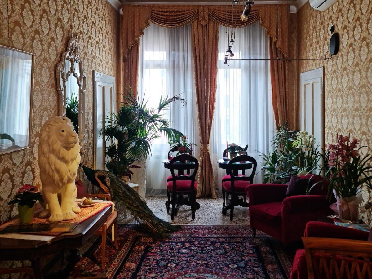 Friendly Venice Suites Exteriér fotografie